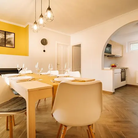 Appartement Topaz Apartmanhazak Balatongyörök