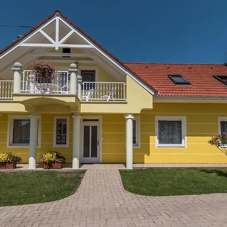 Appartement Topaz Apartmanhazak