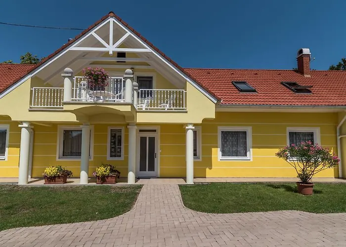 Lägenhet Topaz Apartmanhazak
